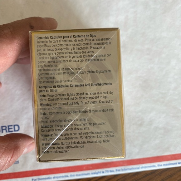 Elizabeth Arden Ceramide Eyes Time Complex Capsule - Picture 5 of 7